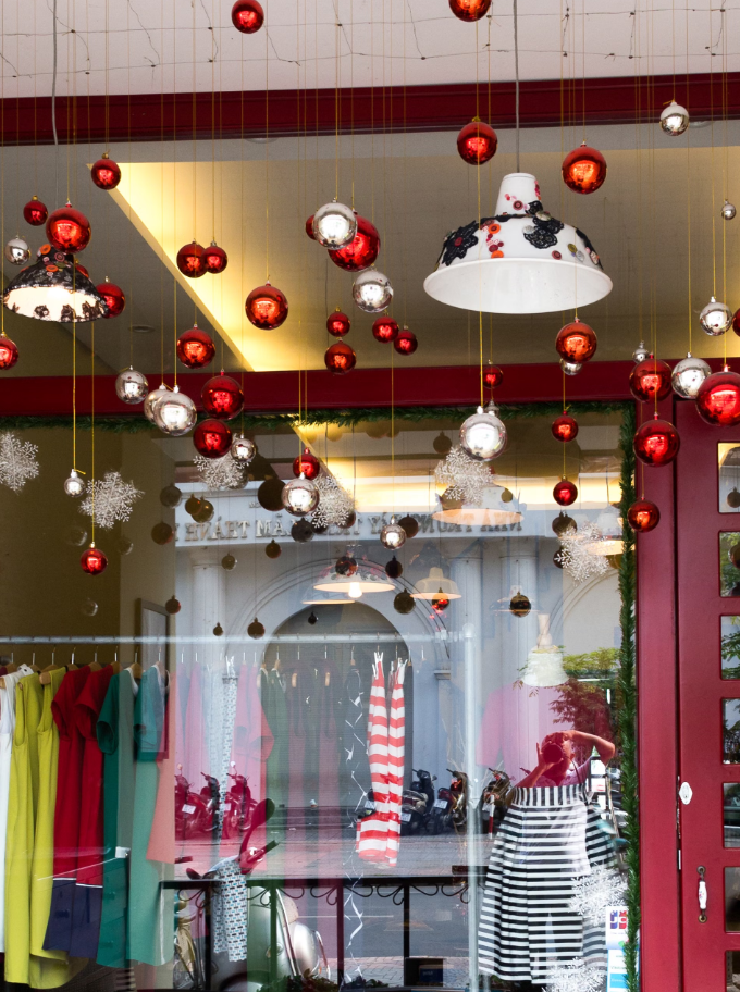 Christmas Holiday Window Display Setup Package