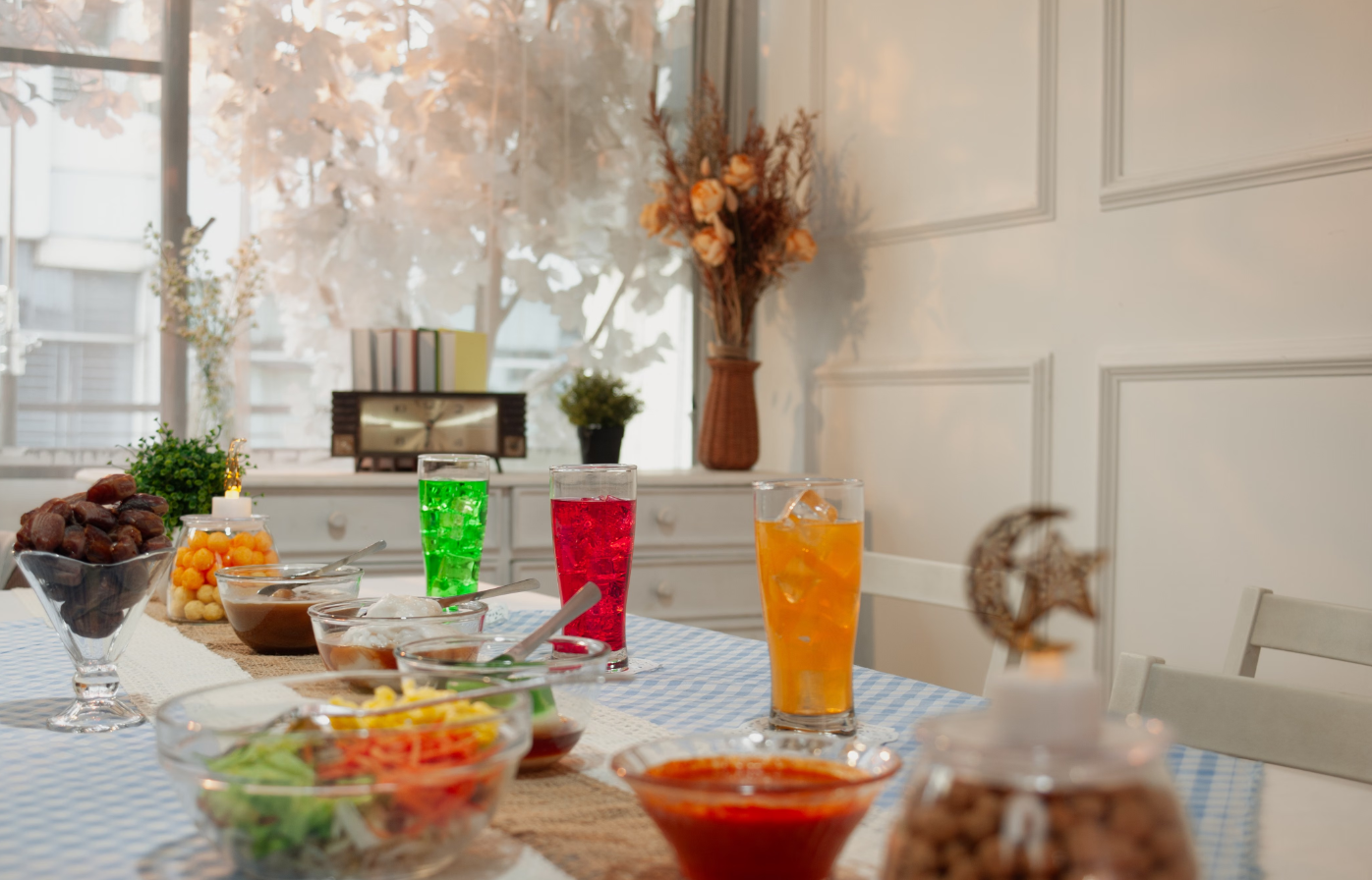 Light Drink Networking Table Setup Package